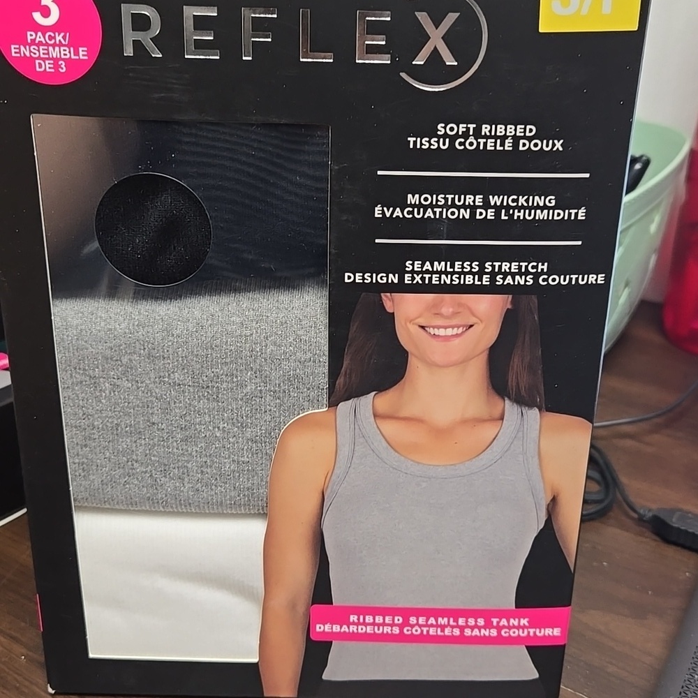 Reflex Size S 3 Pack of Soft Ribbed Seamless Tank Tops
